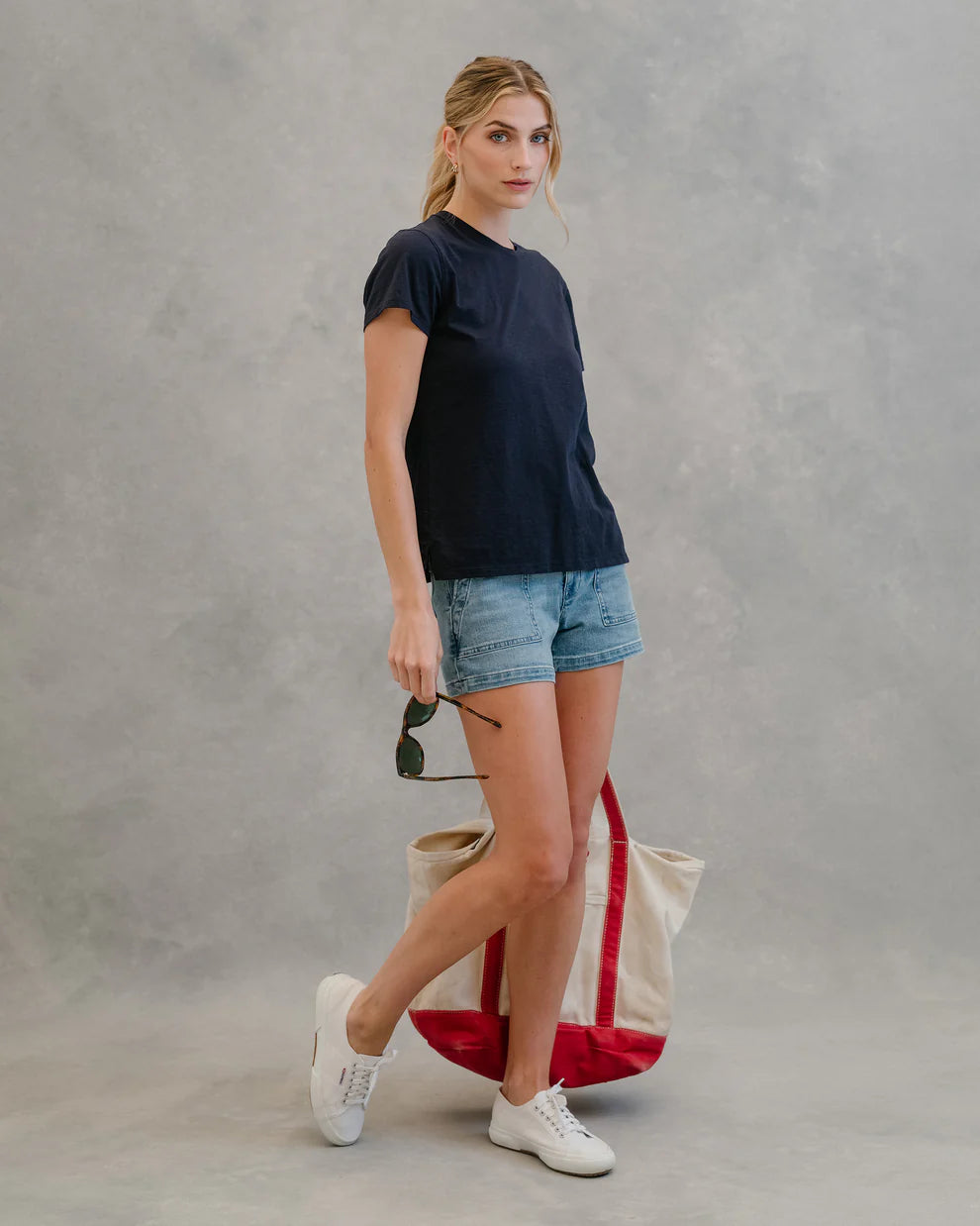 B. Draddy Sofi T-Shirt